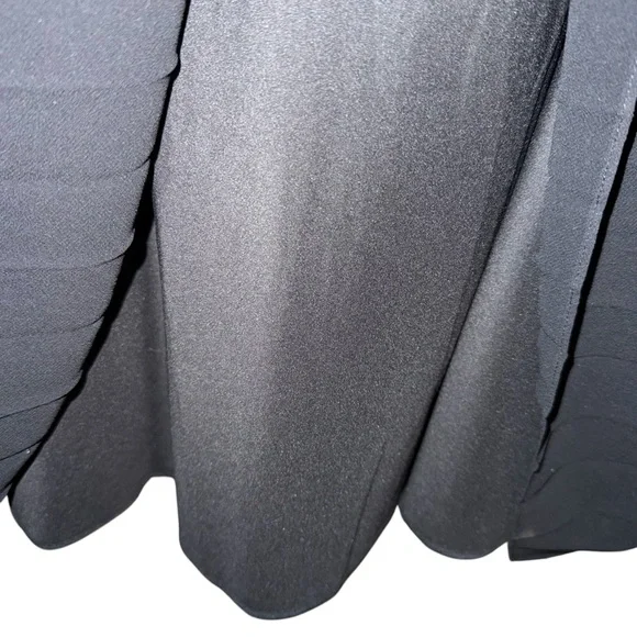 Banana Republic PLEATED CHIFFON MIDI SKIRT women’s size 8 black - Picture 3 of 12